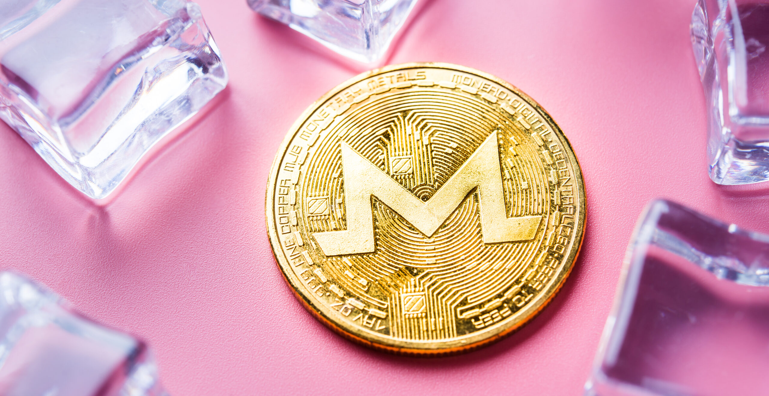 Monero взлетает на фоне стабильности крипторынка: анализ ситуации