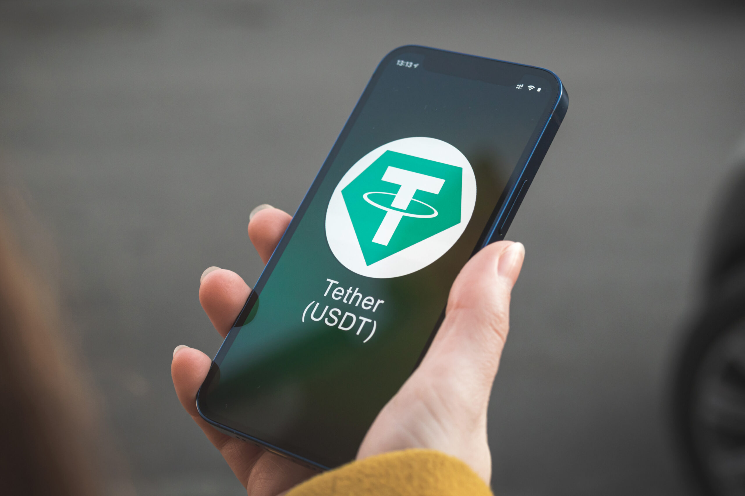 Tether укрепляется в золоте: инвестиции в Elemental Altus расширяют стратегию обеспечения активов