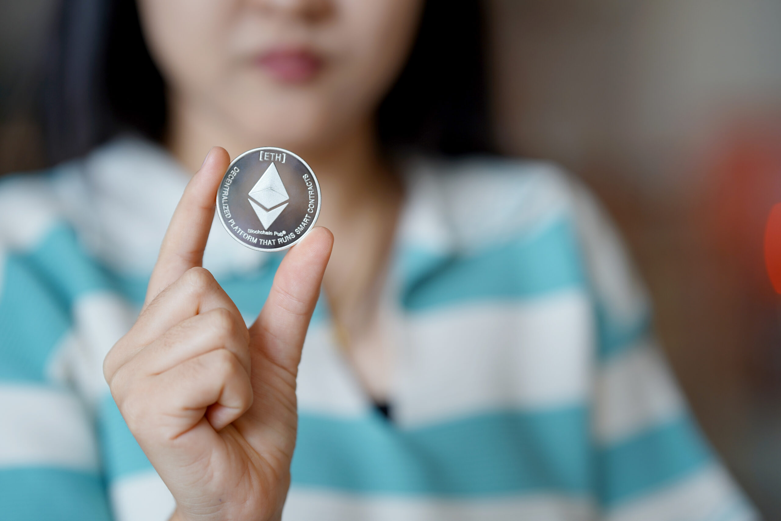 Ethereum теряет позиции: геополитика и теханализ указывают на продолжение падения