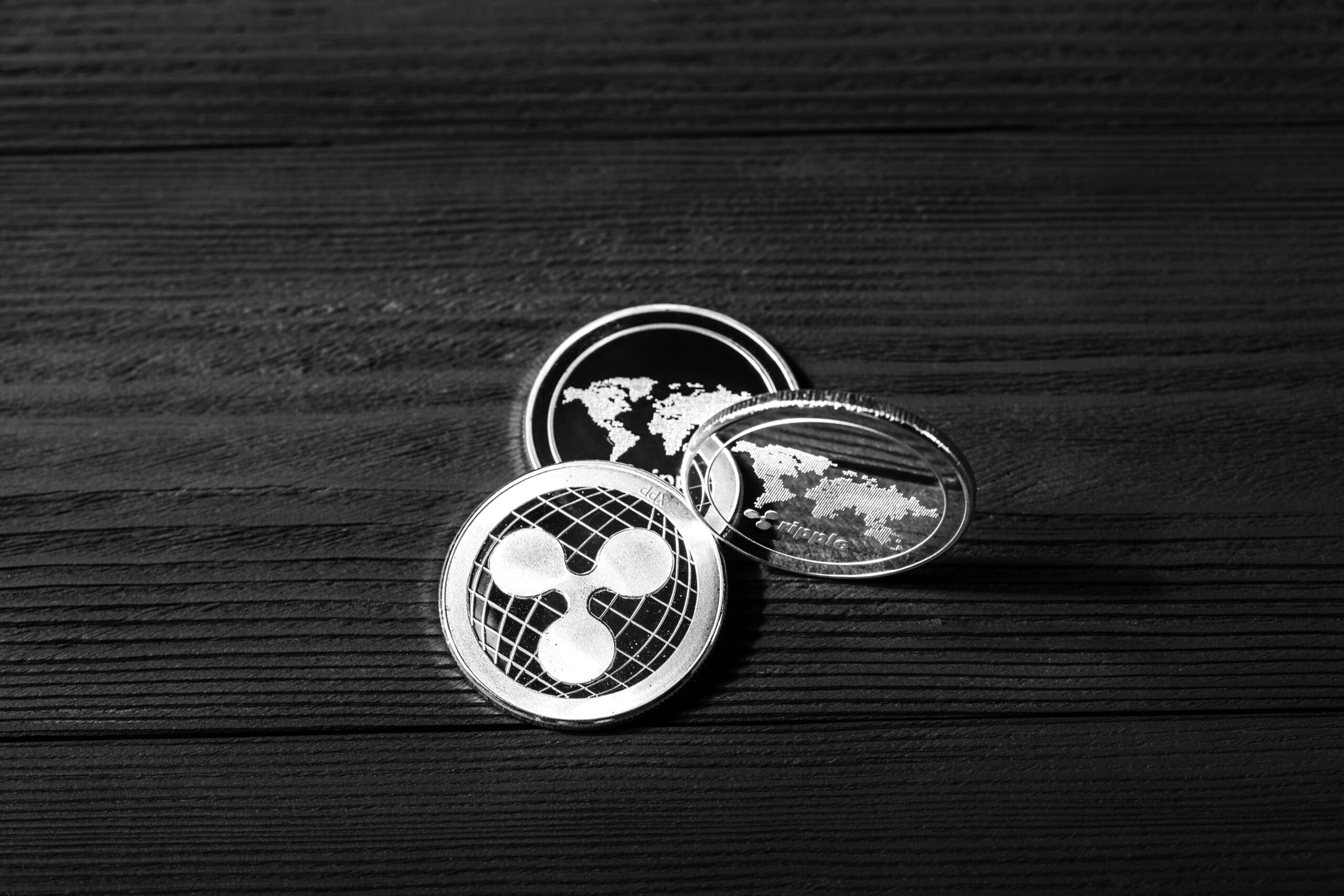 Ripple под давлением: снижение активности трейдеров усиливает риск падения
