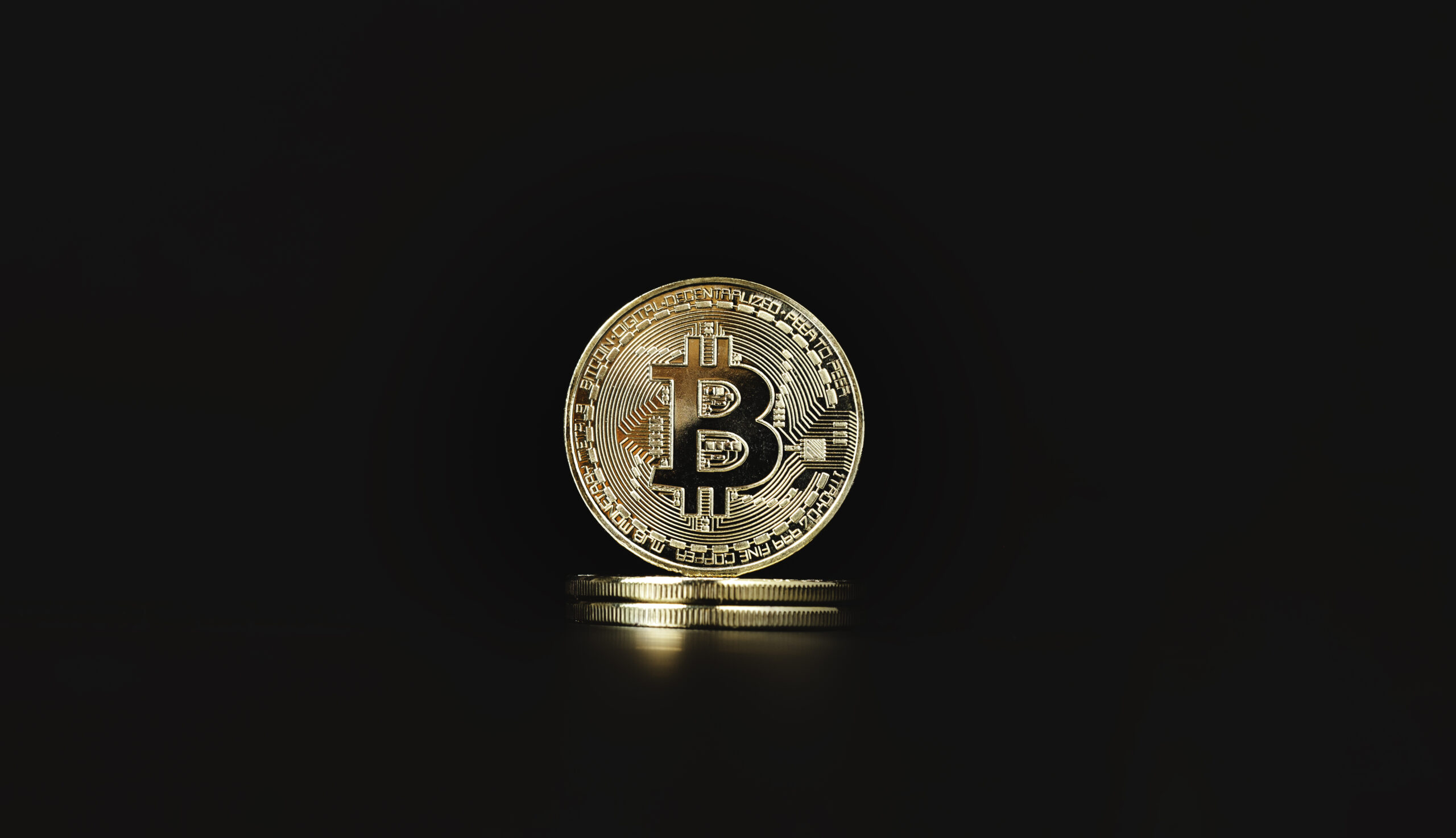 BTC сохраняет здоровую структуру: финансирование в минусе, но рынок бычий