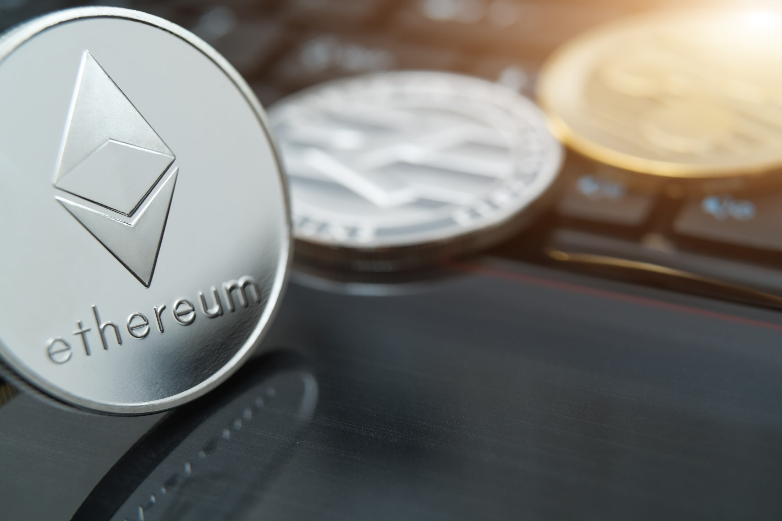 Запасы Ethereum на биржах достигли исторического минимума: что это значит для рынка