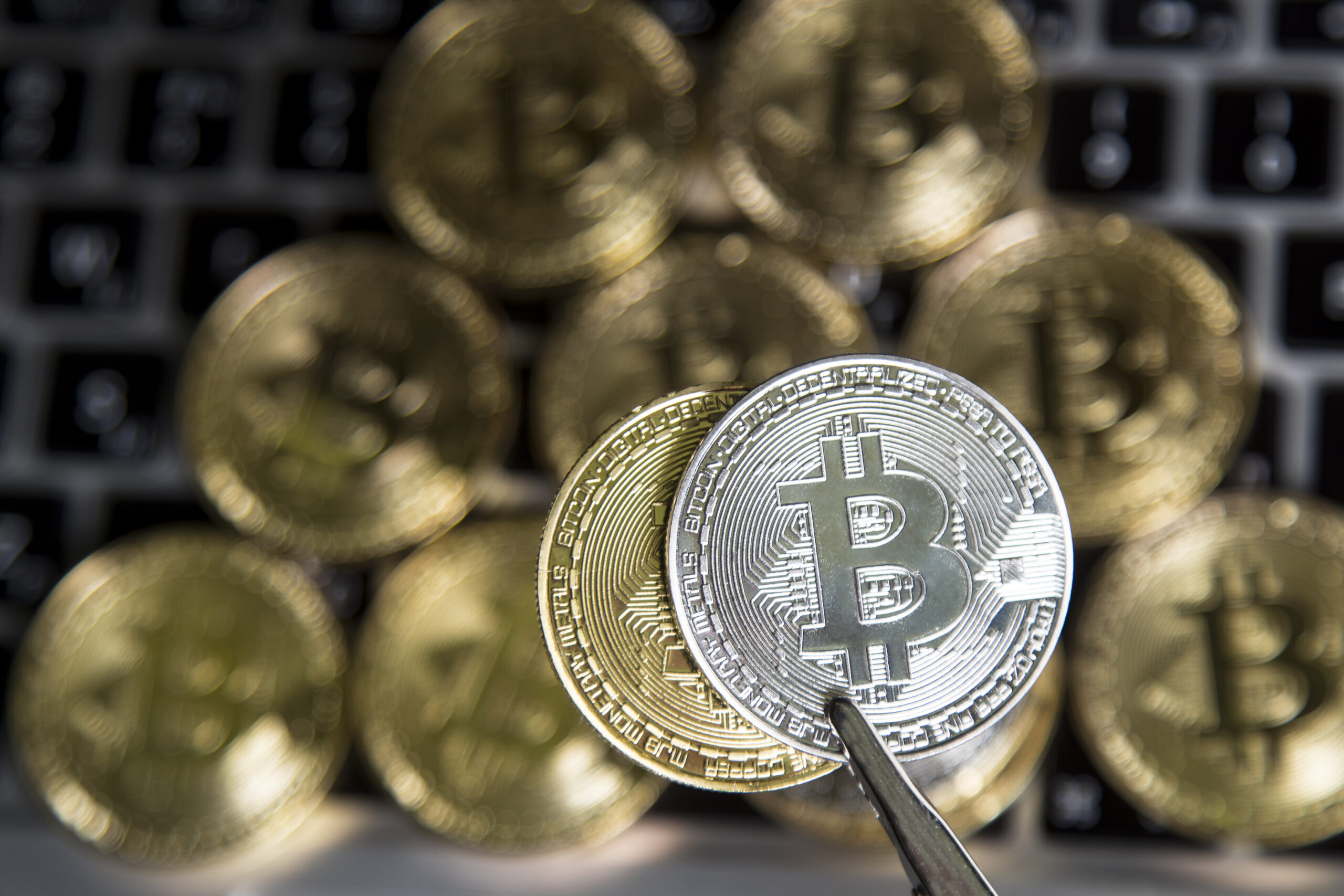 Объем биткоинов на балансах компаний превысил 1 млн BTC